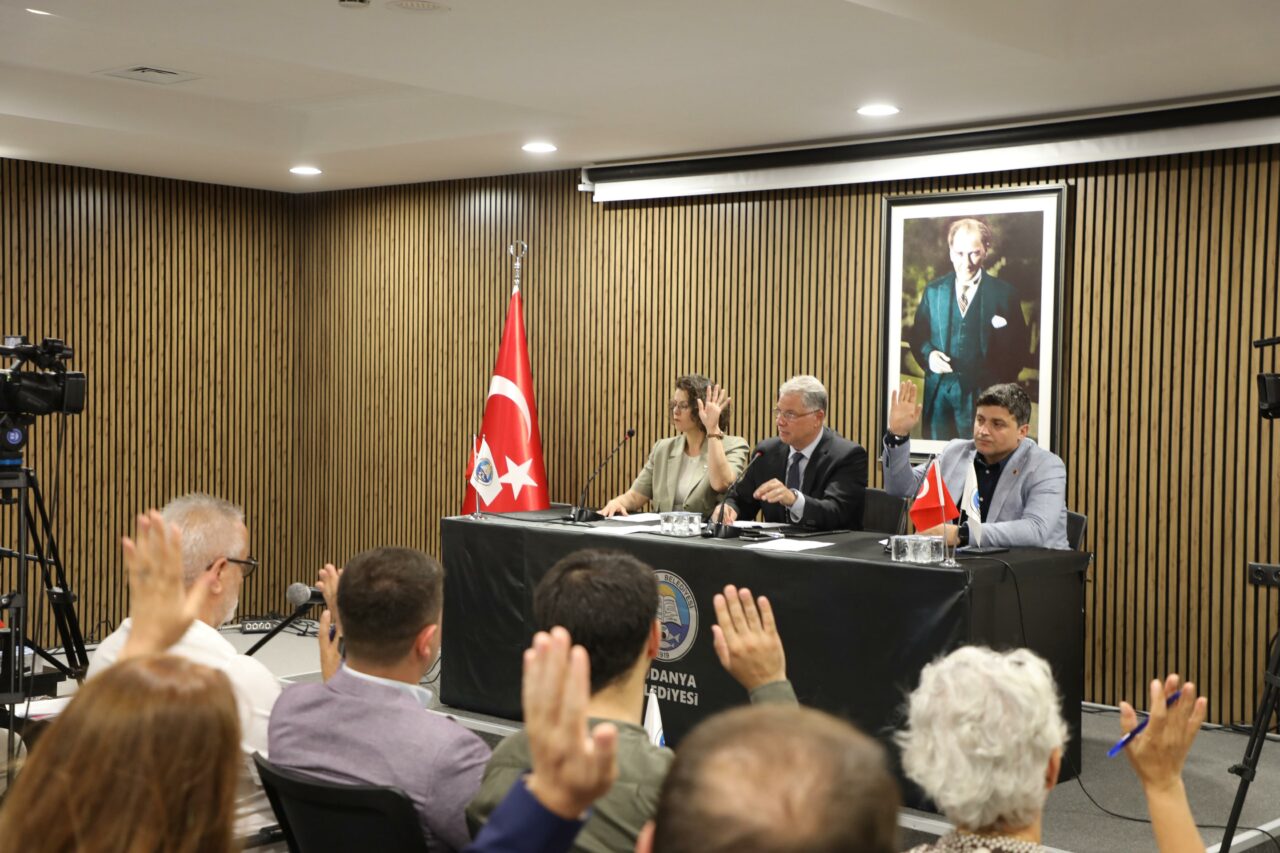 Mudanya Belediye Meclisi’ne tatil yok