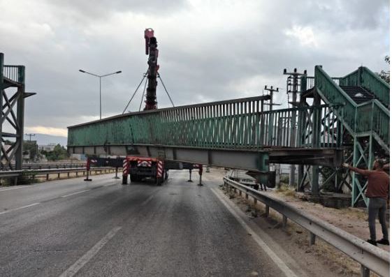 Bursa caddelerinde deprem önlemi