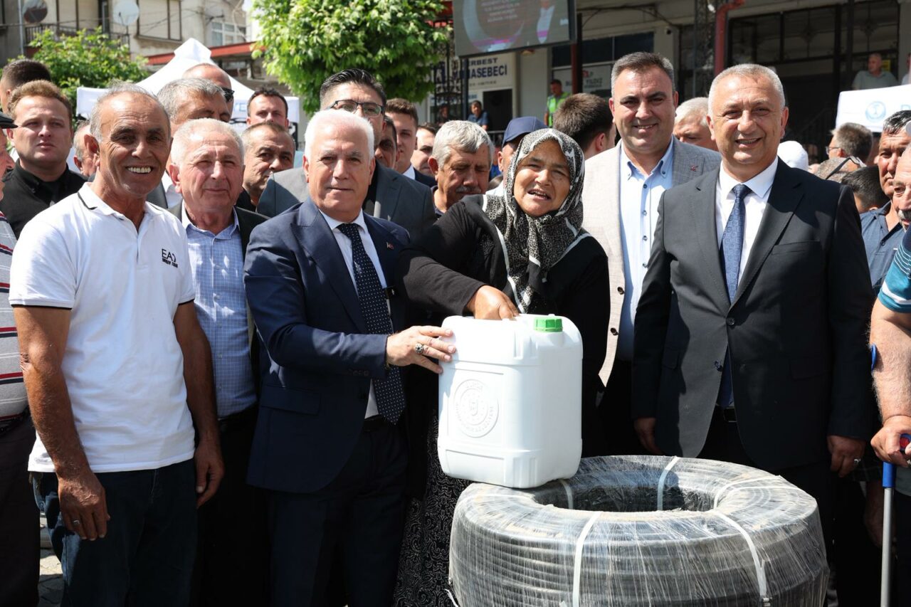 Bursa’dan Domaniç’e tarımsal destek Bursa’dan Domaniç’e tarımsal destek