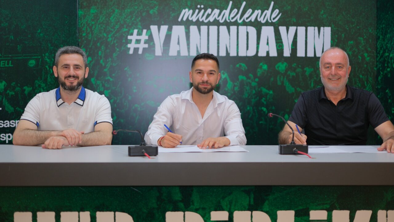 Bursaspor son transferini resmen açıkladı! İlk kez OLAY duyurmuştu Bursaspor son transferini resmen açıkladı! İlk kez OLAY duyurmuştu