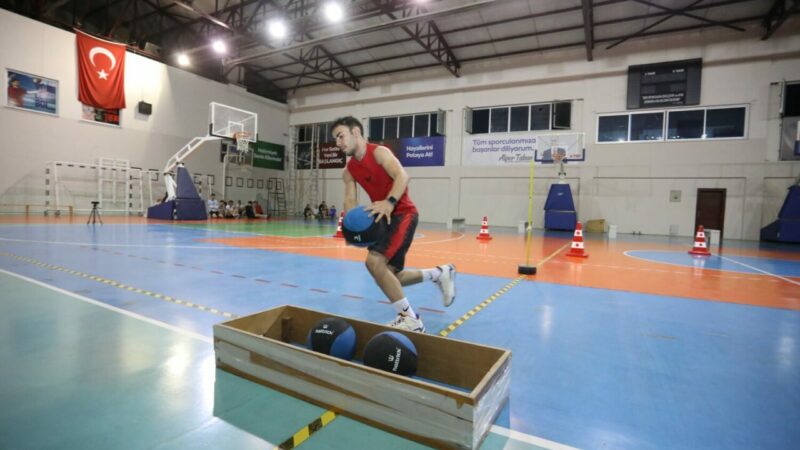 İnegöl Belediyesi’nde BESYO-POMEM kurs kayıtları devam ediyor İnegöl Belediyesi, spor alanında kariyer hedefleyen gençler için önemli bir