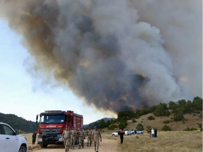 Eskişehir yangınından acı haber: 10 orman işçisi şehit oldu Eskişehir yangınından acı haber: 10 orman işçisi şehit oldu