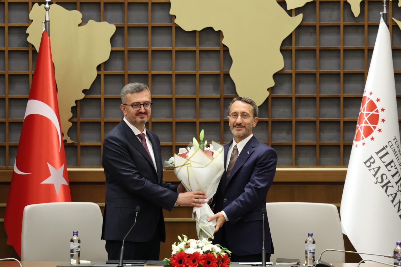 İletişim Başkanlığı’nda devir teslim töreni: Duran görevi devraldı