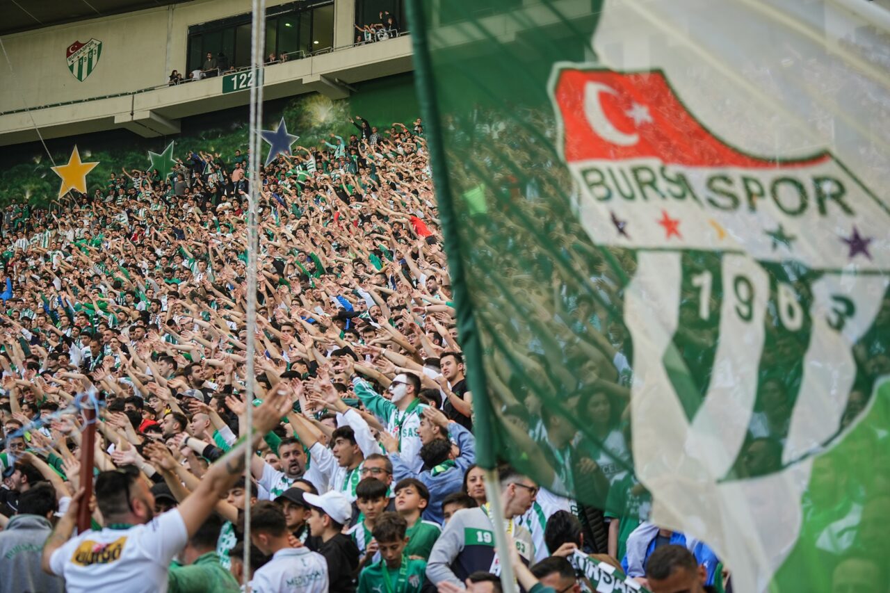Bursaspor’un tarihine geçecek çok büyük hamle Bursaspor’un tarihine geçecek çok büyük hamle