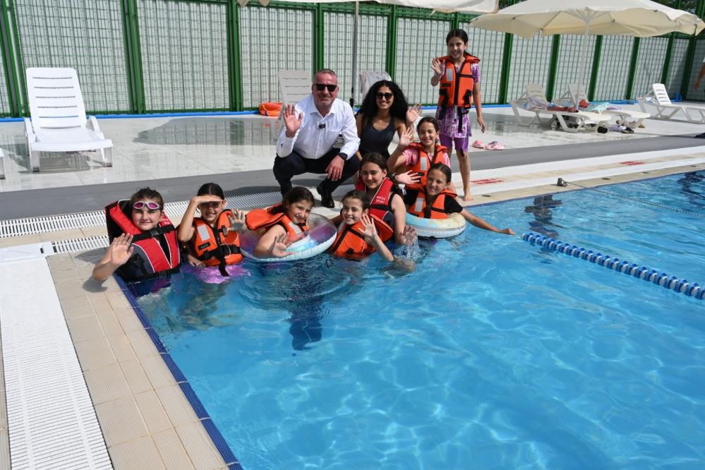 Bursa’nın bu ilçesi yüzme havuzuna kavuştu