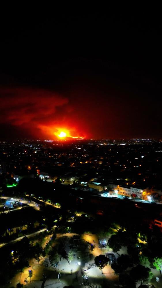 Bursa’daki yangında patlama sesleri