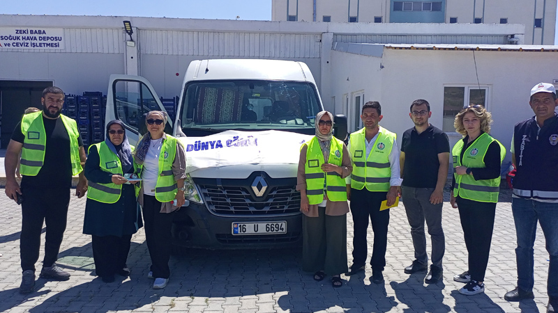 Felaketi yaşayan komşuya Bursa’dan yardım eli! Felaketi yaşayan komşuya Bursa’dan yardım eli!