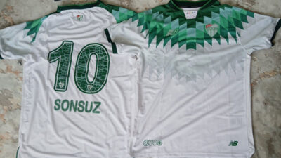 Bursaspor formaları sahiplerine ulaşmaya başladı