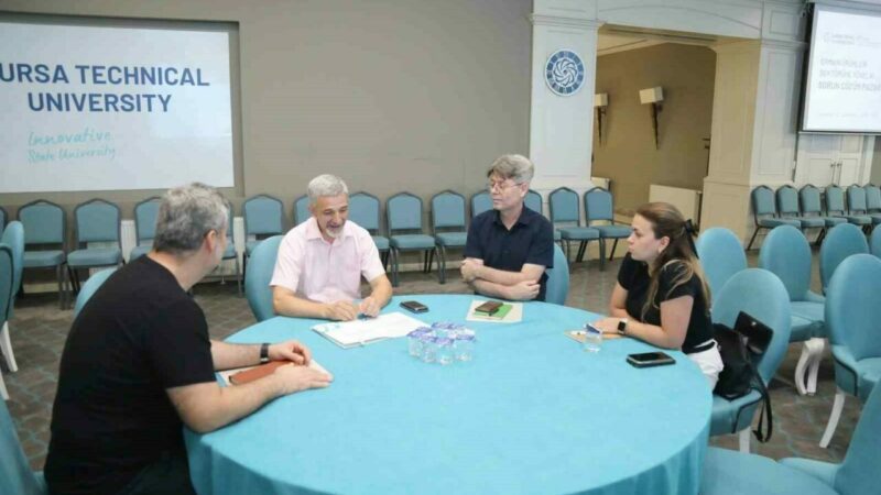 BTÜ’de orman ürünleri sektörünün sorunları masaya yatırıldı Bursa Teknik Üniversitesi (BTÜ), orman ürünleri sektörüne yönelik "Sorun Çözüm