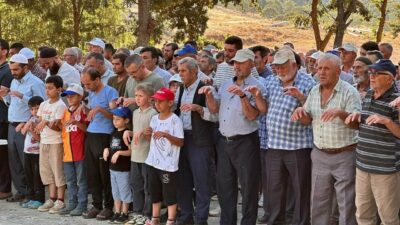 Bursa İznik’te eller yağmur ve orman yangınları için semaya açıldı