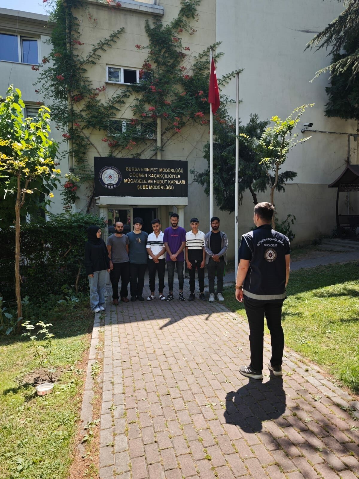 Bursa’da kaçak göçmen operasyonu