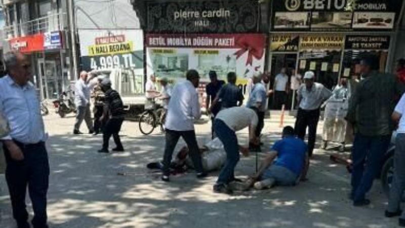 Bursa’da cuma namazı çıkışı silahlı saldırı