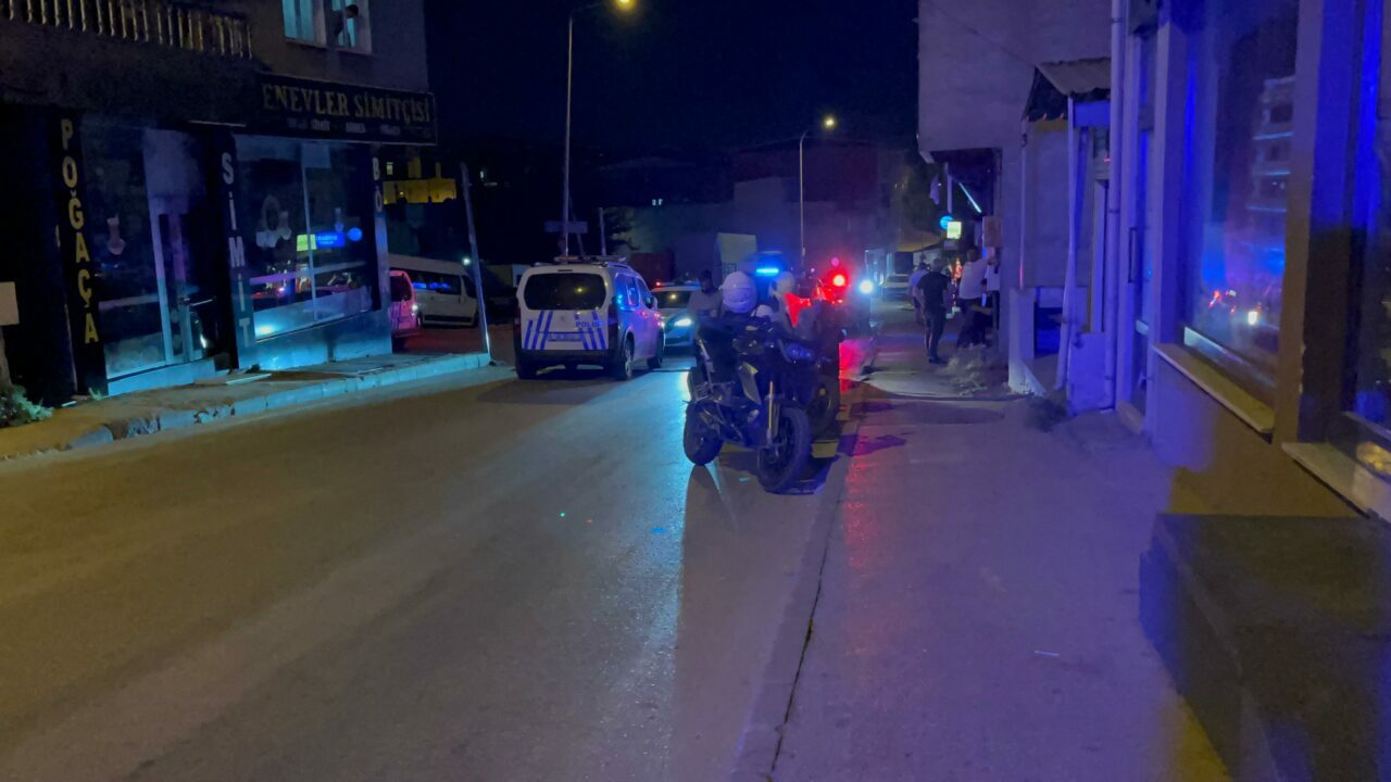 Bursa’da firari hükümlüye operasyon: 1 polis yaralı Bursa’da firari hükümlüye operasyon: 1 polis yaralı