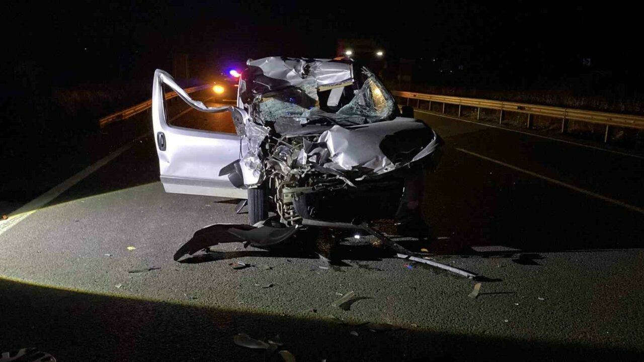 Bursa’da gece yarısı feci kaza