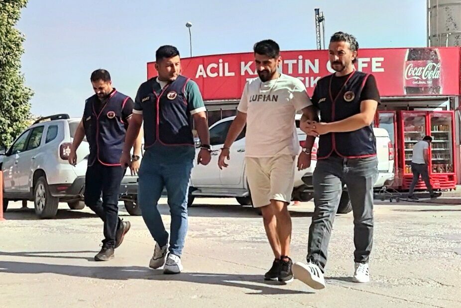 Bursa’da her yerde aranıyordu! Çay içerken yakalandı