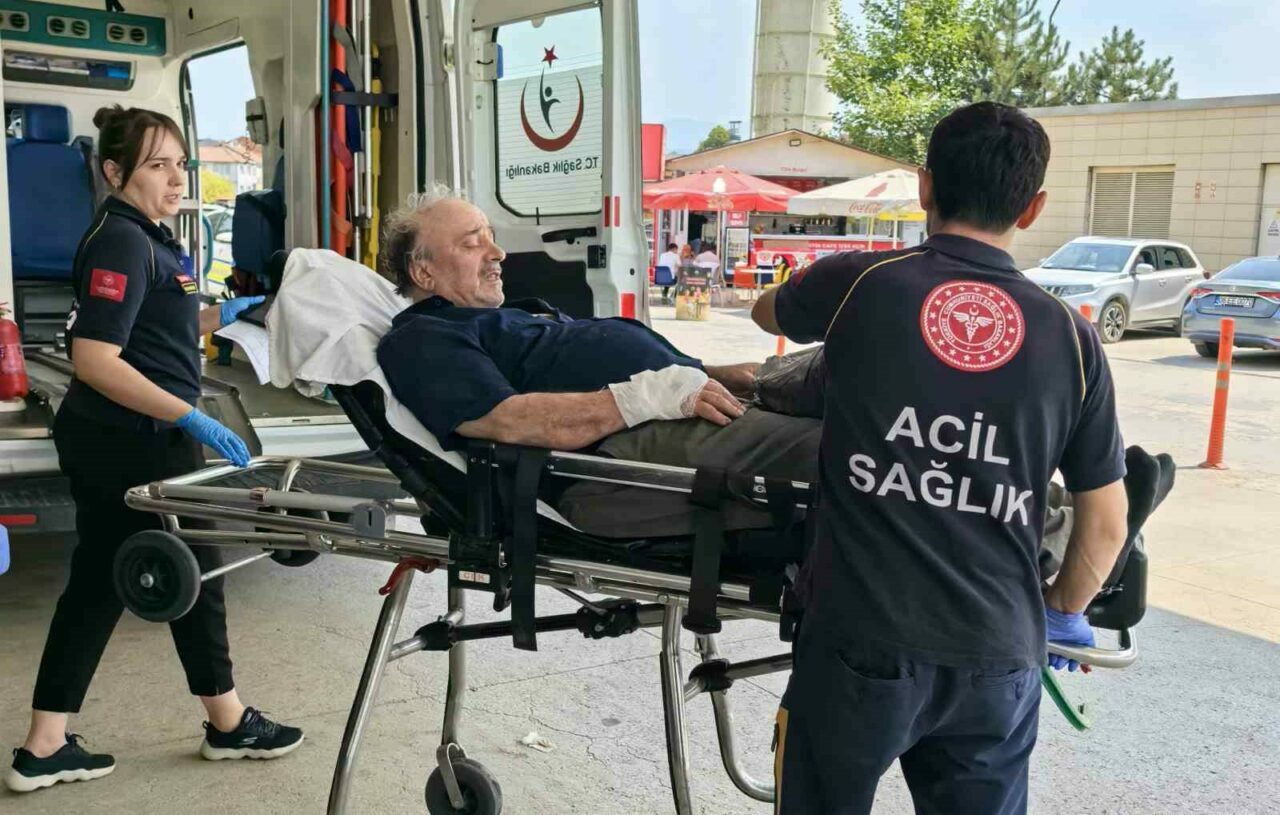 Bursa’da iş kazası: Motorlu testereye elini kaptırdı Bursa’da iş kazası: Motorlu testereye elini kaptırdı
