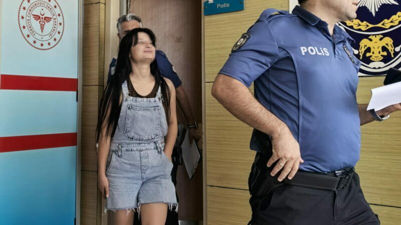 Bursa’nın İnegöl ilçesinde Elif Nur G. (21) sosyal medyadan mesajlaşıp