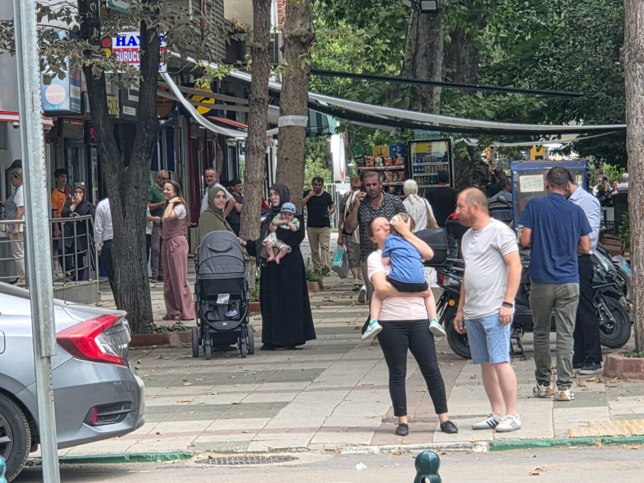 Bursa Gemlik’te halk sokağa döküldü