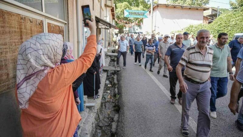 Bursa’nın bu mahallesi kadınlara emanet! Bursa’nın 722 yıllık Kozluören Mahallesi’nde 524 yıllık gelenek ile yönetim
