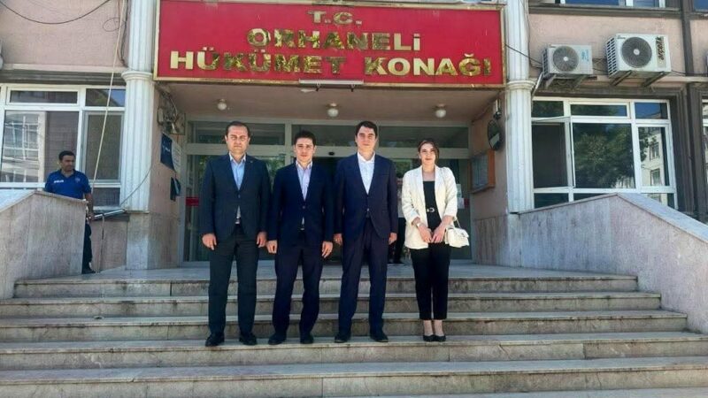 Bursa’nın dağ ilçelerinin kaymakamlarından Orhaneli Kaymakamı’na ziyaret Büyükorhan, Keles ve Harmancık kaymakamları, Orhaneli Kaymakamı Muhammed Furkan Tuna'yı