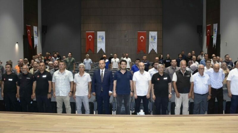 Bursa’nın o ilçesinde depreme karşı bilinçlenme hamlesi Karacabey Belediyesi, AFAD ve KUMDAK iş birliğiyle Ergün Koç Kültür