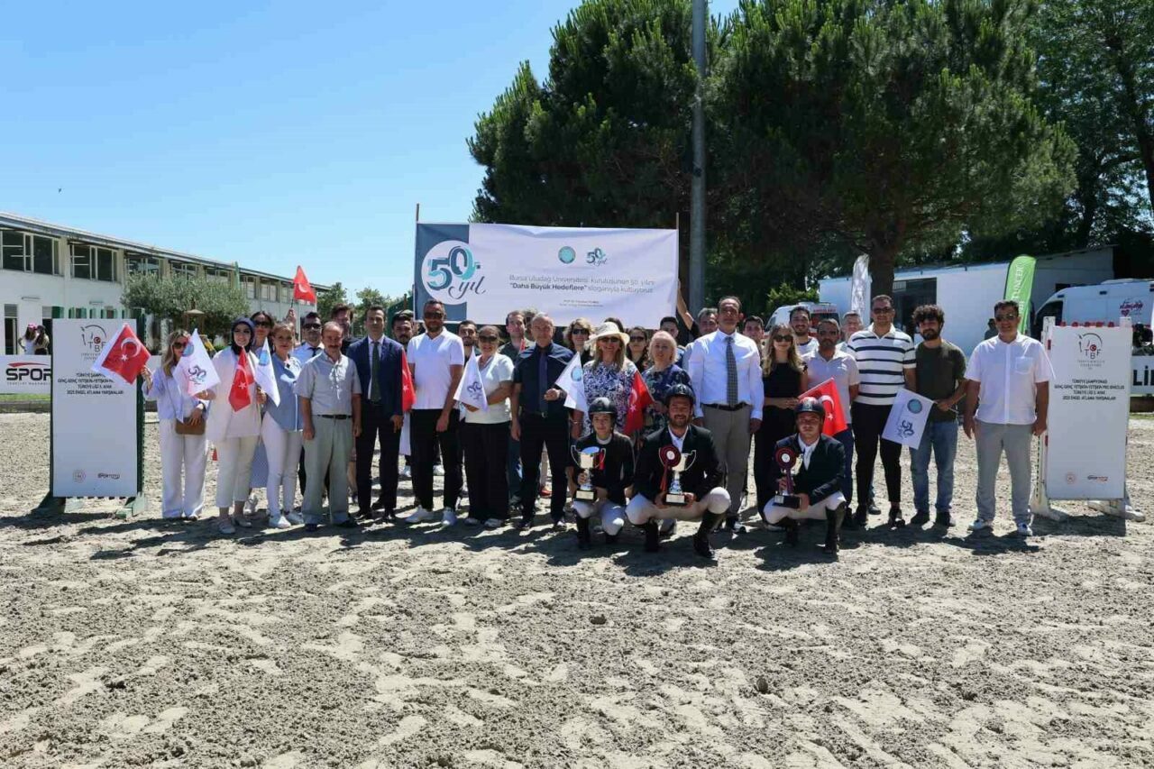 Bursa Uludağ Üniversitesi’nden 50. yıla özel proje Bursa Uludağ Üniversitesi’nden 50. yıla özel proje