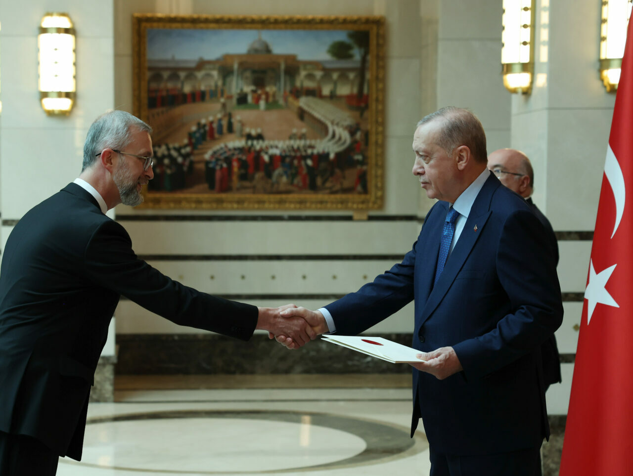 Cumhurbaşkanı Erdoğan’a büyükelçilerden güven mektubu Cumhurbaşkanı Erdoğan’a büyükelçilerden güven mektubu