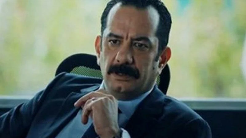 Ünlü oyuncu hayatını kaybetti Oyuncu ve seslendirme sanatçısı Emre Törün, 53 yaşında hayatını kaybetti.