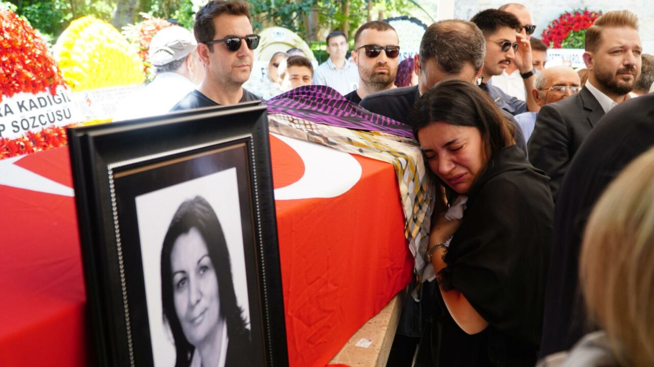 Bursa’nın eski vekiline son görev Bursa’nın eski vekiline son görev