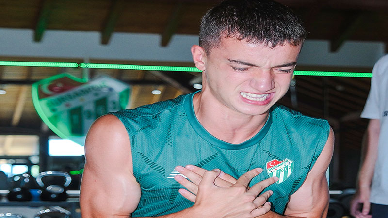 Bursasporlu futbolcular testten geçti Bursasporlu futbolcular testten geçti