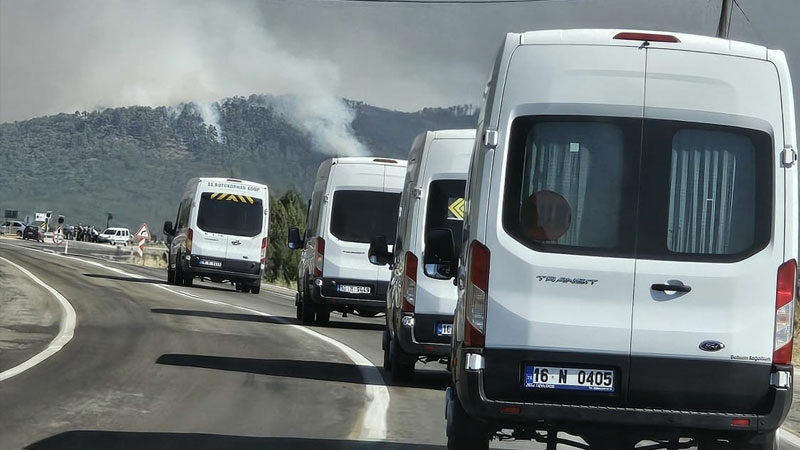 Bursa’da 3 mahalle daha tahliye ediliyor! Büyükşehir duyurdu… Bursa Büyükşehir Belediyesi, Harmancık'ta devam eden orman yangını nedeniyle boşaltılacak