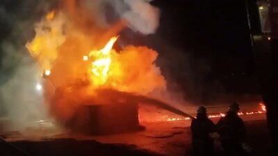 Petrol sondaj kuyusu sahasında yangın