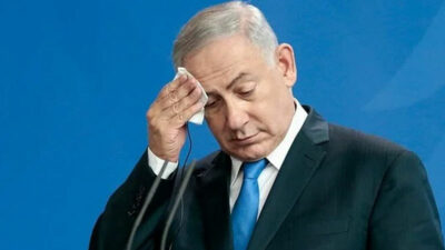 İsrail Başbakanı Binyamin Netanyahu'nun, tükettiği bozuk gıda nedeniyle bağırsak iltihabı