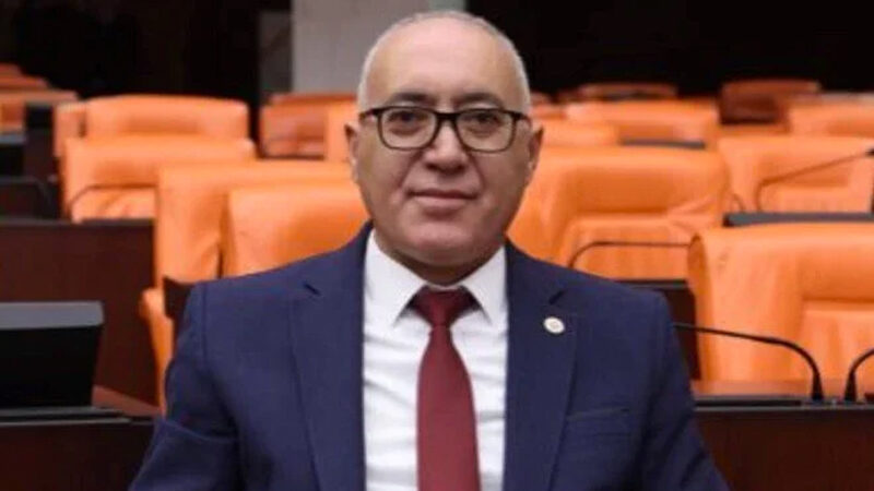 Gelecek Partisi İstanbul Milletvekili Doğan Demir, partisinden istifa ettiğini duyurdu.