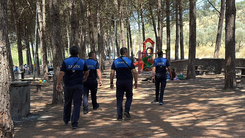 Bursa'nın Gemlik ilçesinde zabıta ekipleri, mesire alanlarında denetimlerini sürdürüyor.