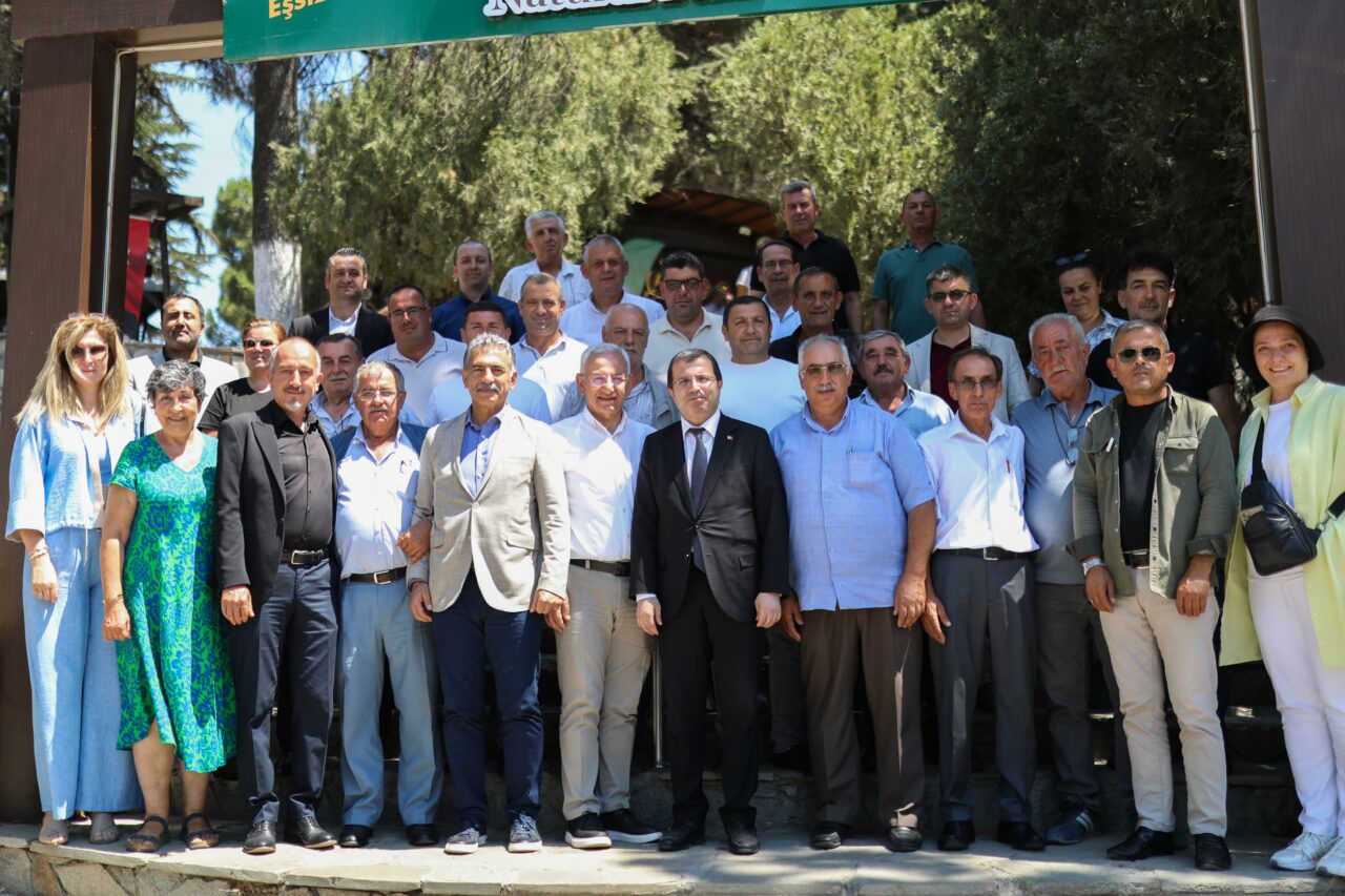 Bursa Gemlik’te muhtar-Büyükşehir dayanışması Bursa Gemlik’te muhtar-Büyükşehir dayanışması