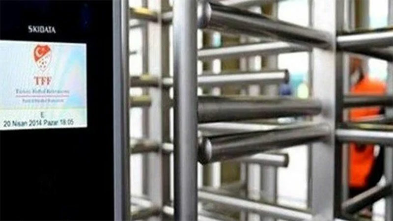 Statlarda yeni dönem başlıyor İçişleri Bakanı Ali Yerlikaya, stadyumlara girişlerde protokol tribünlerine elektronik bilet
