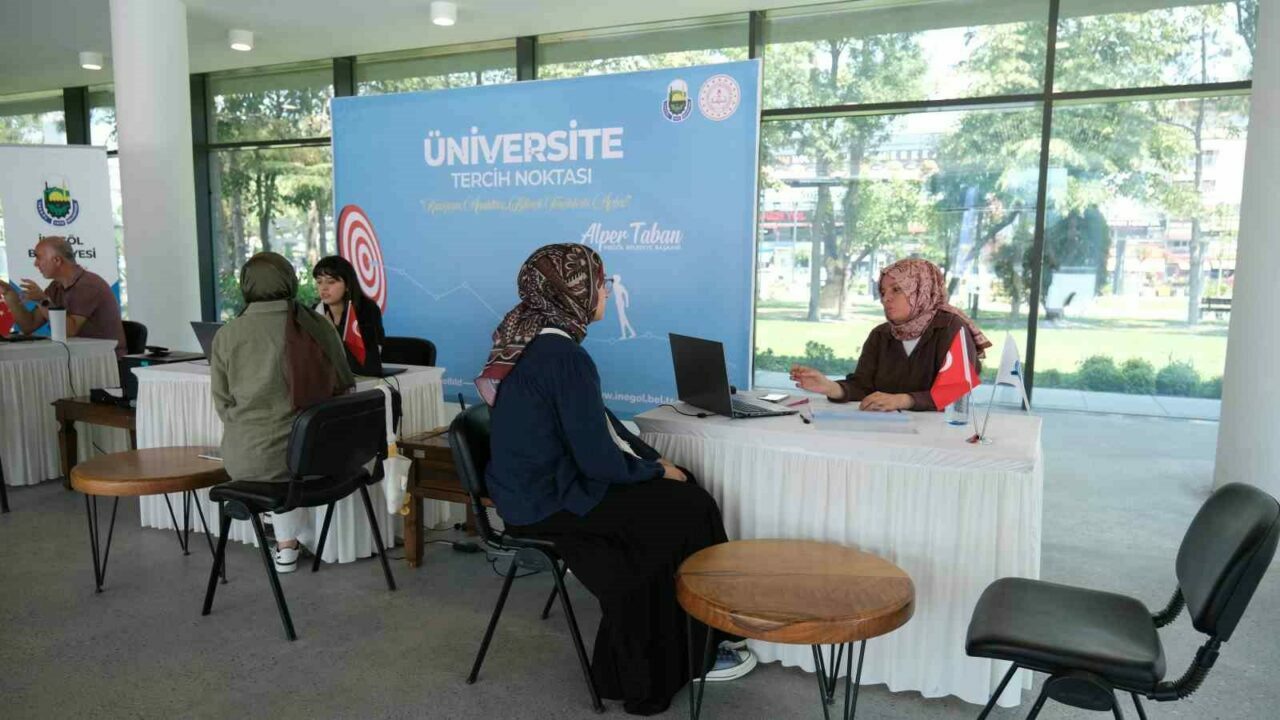 İnegöl Belediyesi’nden ücretsiz ’üniversite tercih danışmanlığı’ hizmeti İnegöl Belediyesi’nden ücretsiz ’üniversite tercih danışmanlığı’ hizmeti