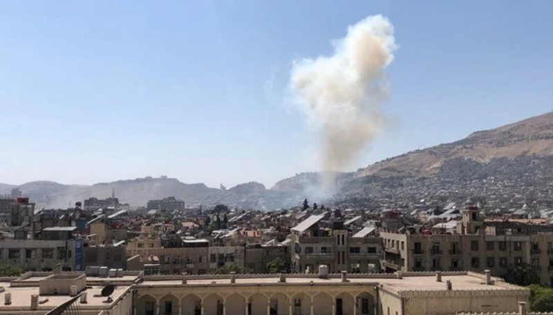 İsrail Suriye’yi vurdu