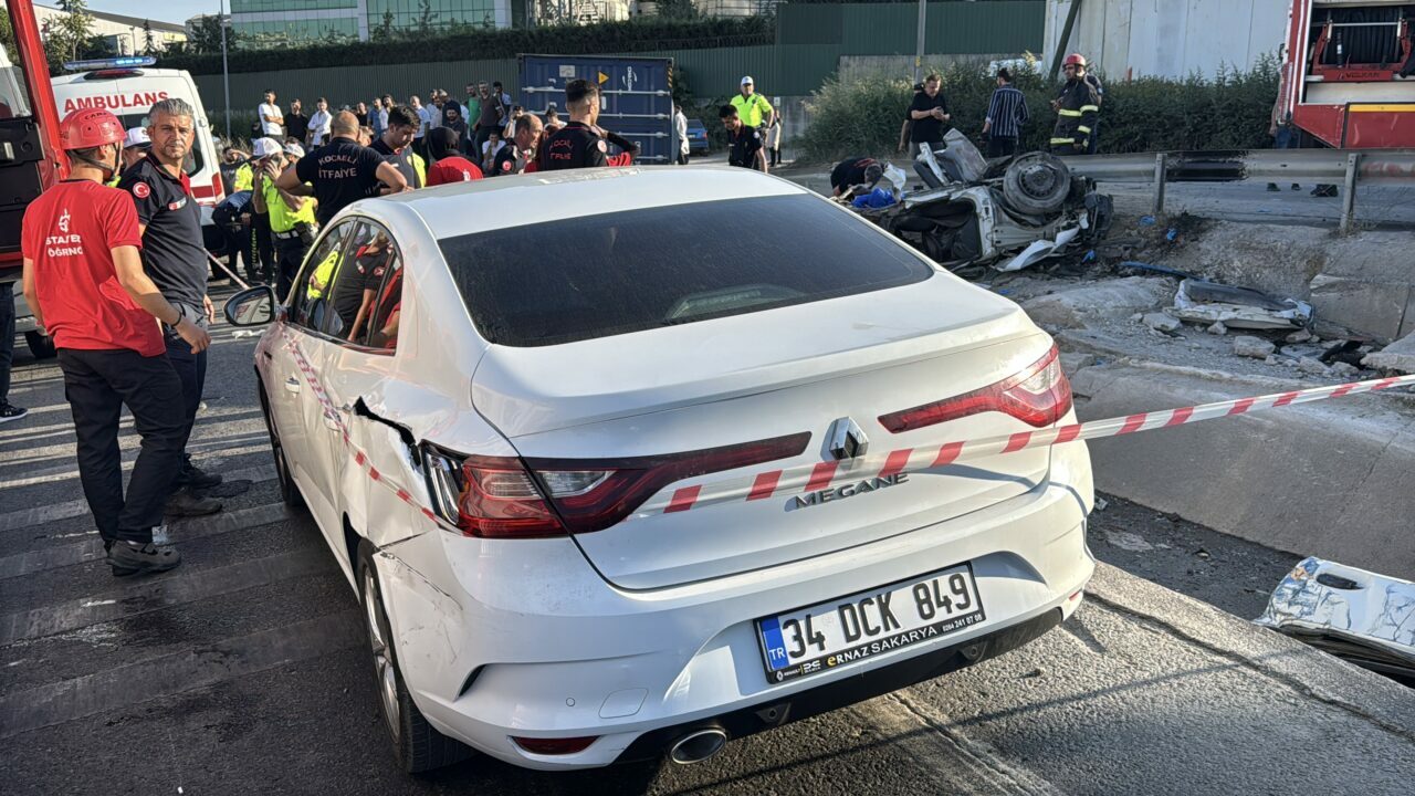 Katliam gibi kaza: 5 ölü, 1 yaralı