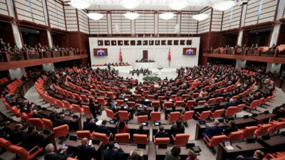 AK Parti ‘Terörsüz Türkiye’ komisyonu üyelerini açıkladı