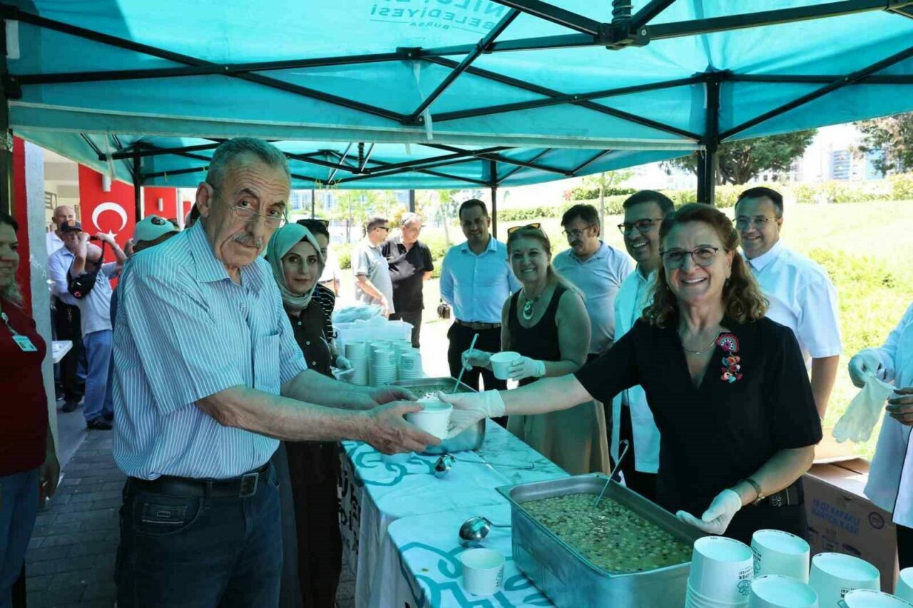 Nilüfer Belediyesi’nden şehit ve gazi yakınlarına aşure ikramı