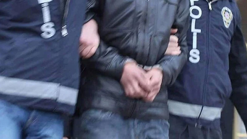 30 ilde FETÖ operasyonu: Çok sayıda tutuklama var 30 ilde FETÖ operasyonu: Çok sayıda tutuklama var