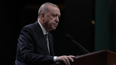 Cumhurbaşkanı Erdoğan: Putin ve Trump ile görüşeceğim