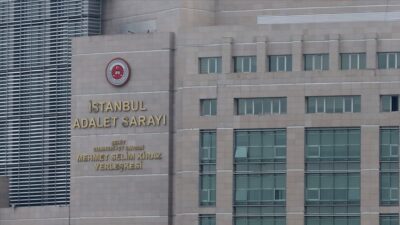 İBB’ye yönelik yolsuzluk soruşturması: 17 zanlı adliyede