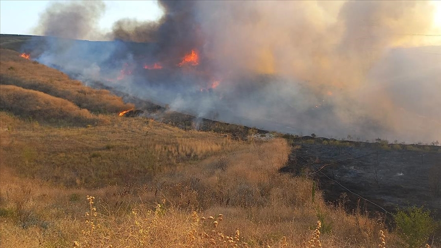Birçok ilde alevlerle mücadele sürüyor