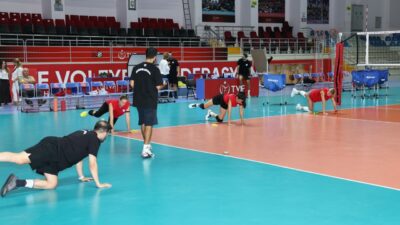 Nilüfer Belediyespor Eker Kadın Voleybol Takımı yeni sezon hazırlıklarına başladı