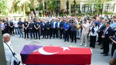 CHP Bursa’nın acı kaybı: Prof. Dr. Lale Karabıyık’a üniversitesinde veda