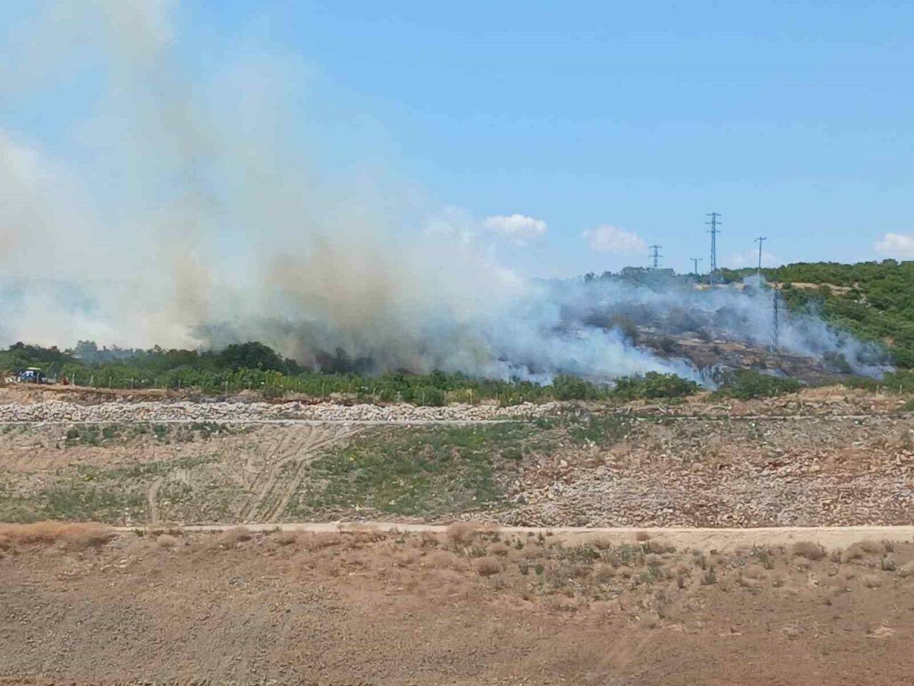 Alevlerle mücadele eden Bursa’da bir yangından iyi haber Alevlerle mücadele eden Bursa’da bir yangından iyi haber