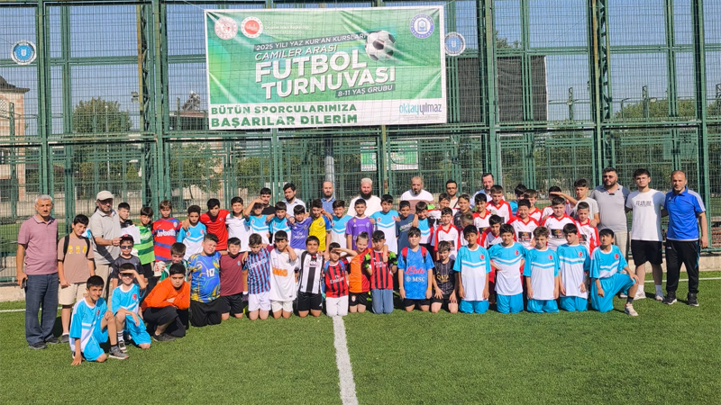 Bursa’da Kuran Kursları Arası Futbol Turnuvası başladı! Bursa’da Kuran Kursları Arası Futbol Turnuvası başladı!